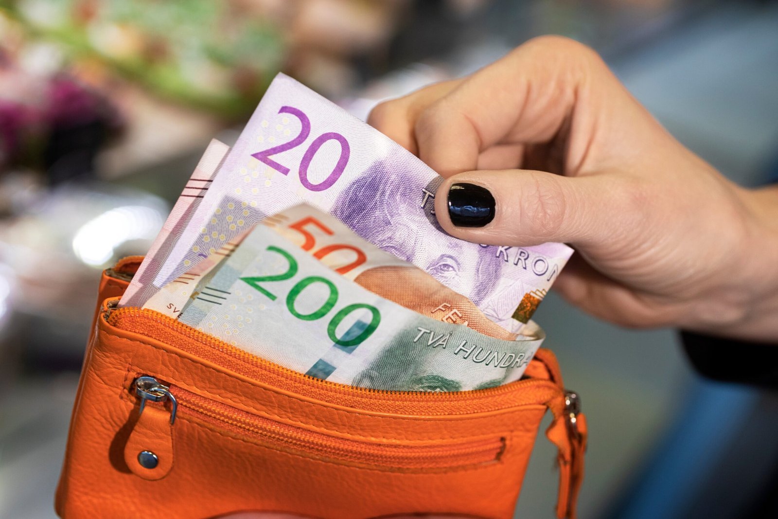 The Swedish Tax Declaration Is Now Open. Find Ways To (Legally) Lower Your Tax Bill.